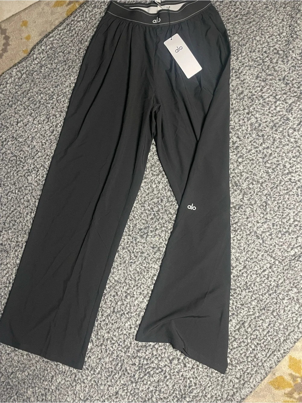 ALO Yoga Black lounge trousers